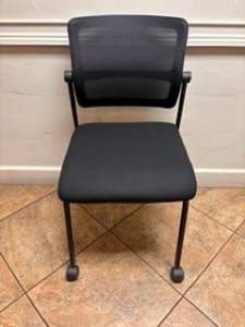 Rolling Guest Chair
